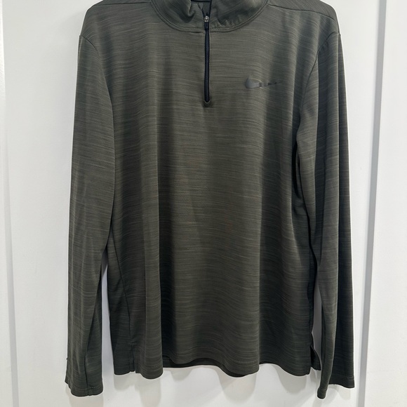 Nike Other - Nike Men's Hunter Green Long Sleeve Pullover